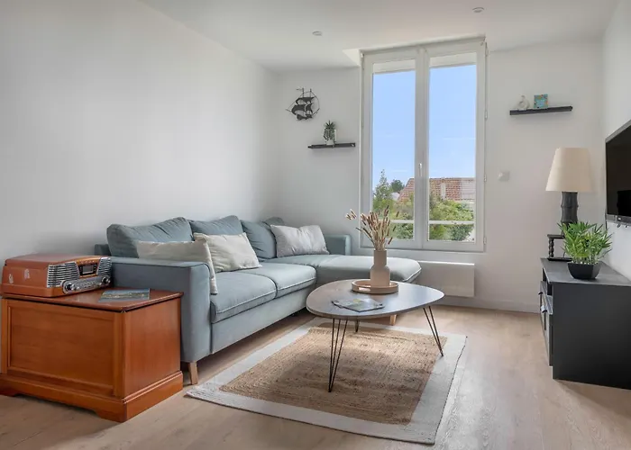 Maison Familiale A 400M De La Mer Pour 8, Pornic