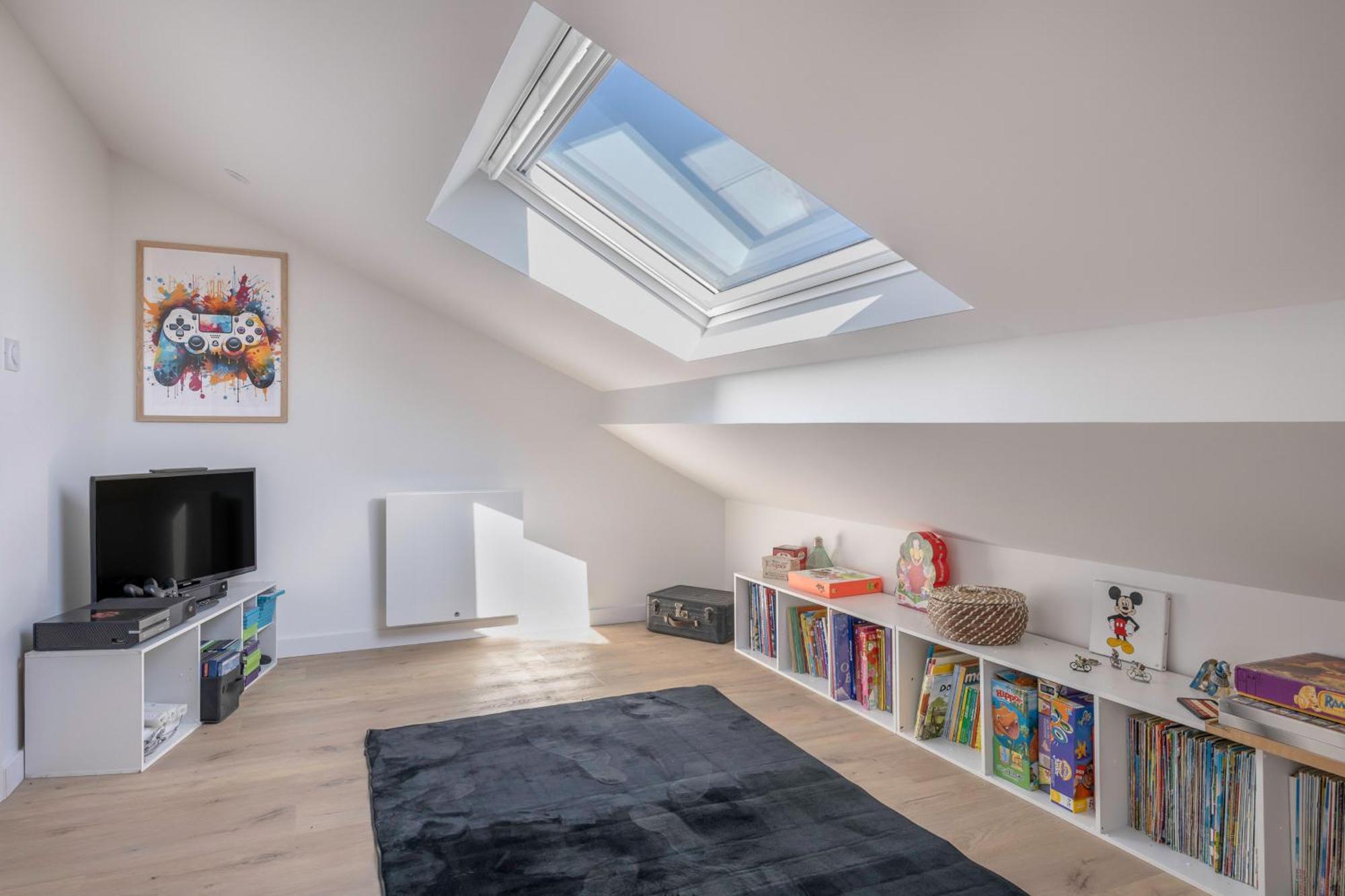 Hébergement de vacances Maison Familiale A 400m De La Pour 8, *